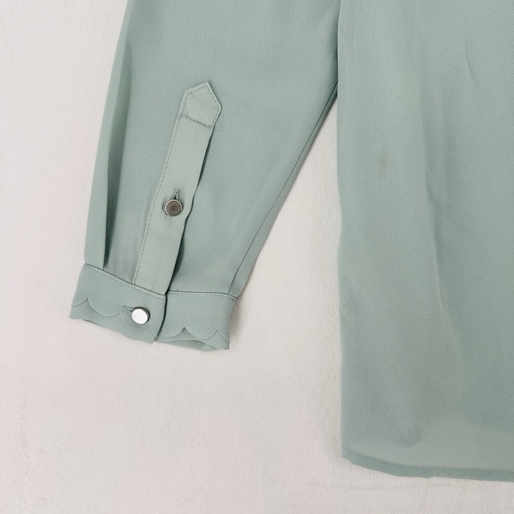 HD in Paris Anthropologie Scalloped Remi Blouse Womens Size 0 Light Blue Ruffle - Picture 4 of 8